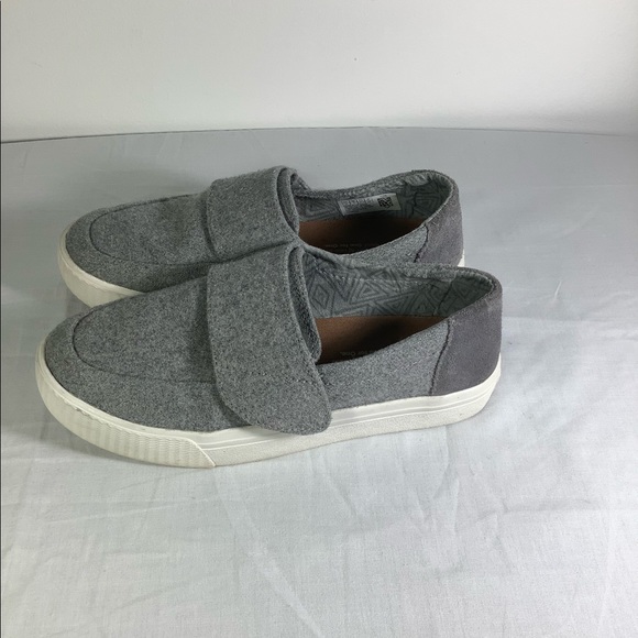 Toms - Picture 3 of 6